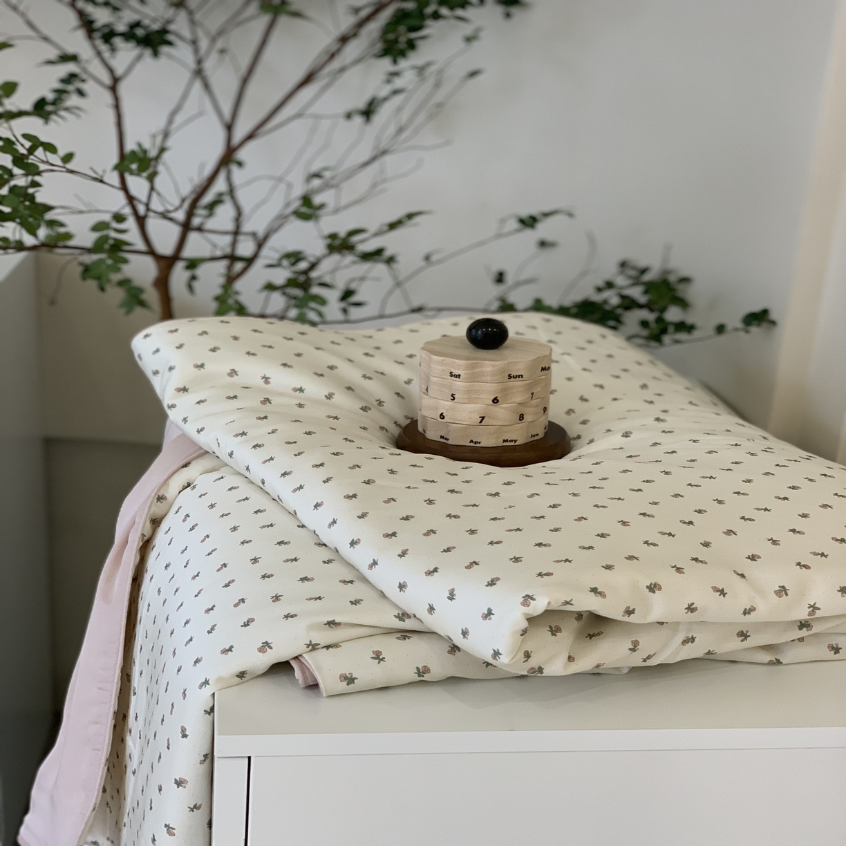 91家纺网 家纺一手货源 找家纺 汇庭 2025春夏新款蔓莎夏被系列夏凉被空调被单夏被 小美好