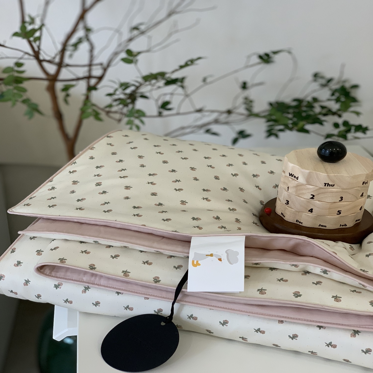 91家纺网 家纺一手货源 找家纺 汇庭 2025春夏新款蔓莎夏被系列夏凉被空调被单夏被 小美好