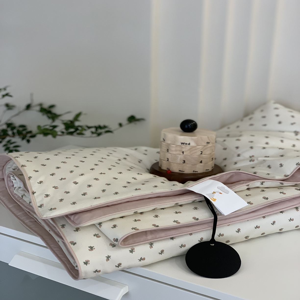 91家纺网 家纺一手货源 找家纺 汇庭 2025春夏新款蔓莎夏被系列夏凉被空调被单夏被 小美好