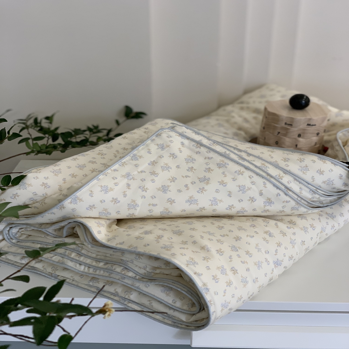 91家纺网 家纺一手货源 找家纺 汇庭 2025春夏新款蔓莎夏被系列夏凉被空调被单夏被 伊莎绿