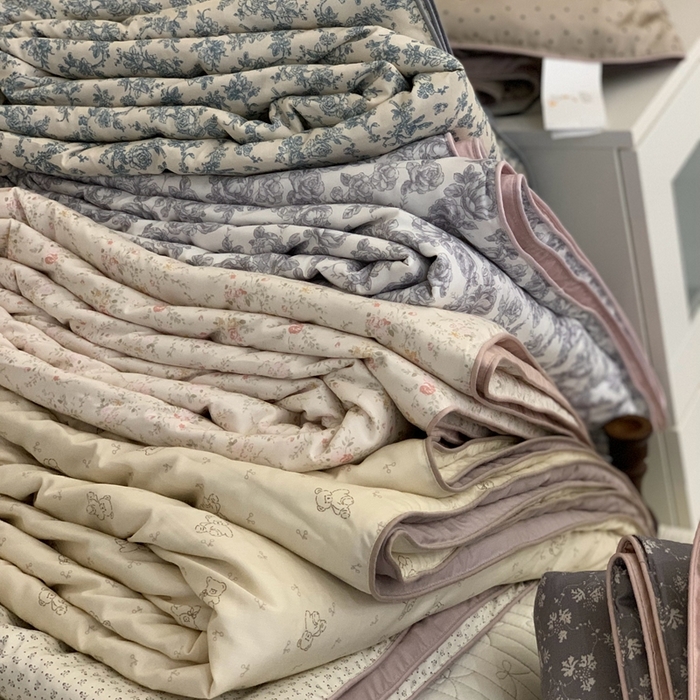 91家纺网 家纺一手货源 找家纺 （总）汇庭 2025春夏新款蔓莎夏被系列夏凉被空调被单夏被