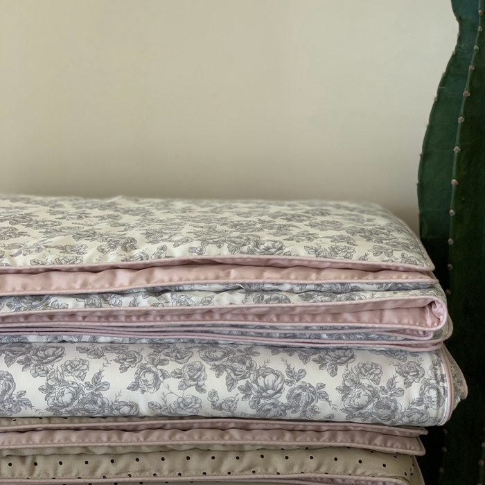 91家纺网 家纺一手货源 找家纺 （总）汇庭 2025春夏新款蔓莎夏被系列夏凉被空调被单夏被