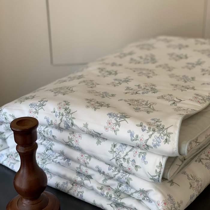 91家纺网 家纺一手货源 找家纺 汇庭 2025春夏新款蔓莎夏被系列夏凉被空调被单夏被 艾莉兰