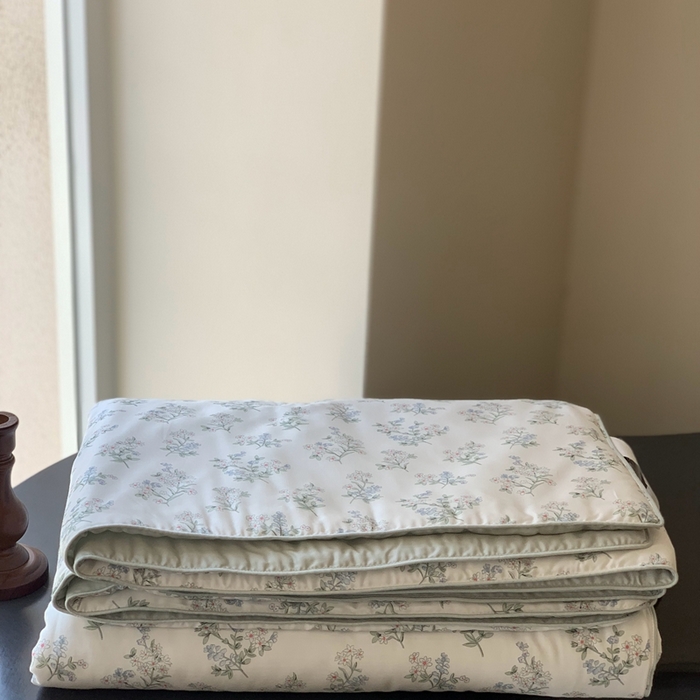 91家纺网 家纺一手货源 找家纺 汇庭 2025春夏新款蔓莎夏被系列夏凉被空调被单夏被 艾莉兰