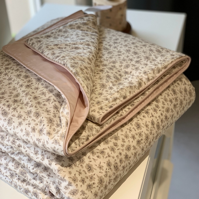 91家纺网 家纺一手货源 找家纺 汇庭 2025春夏新款蔓莎夏被系列夏凉被空调被单夏被 爱尔兰