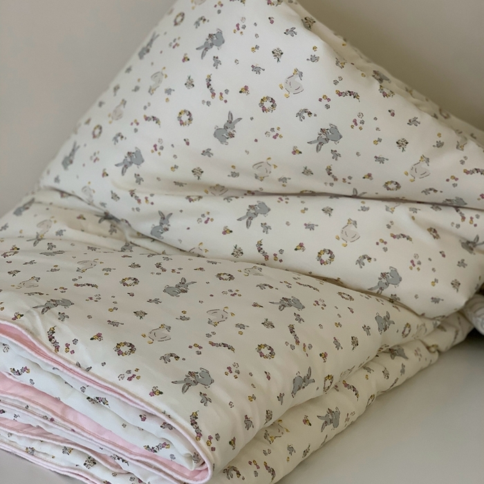 91家纺网 家纺一手货源 找家纺 汇庭 2025春夏新款蔓莎夏被系列夏凉被空调被单夏被 百莉粉