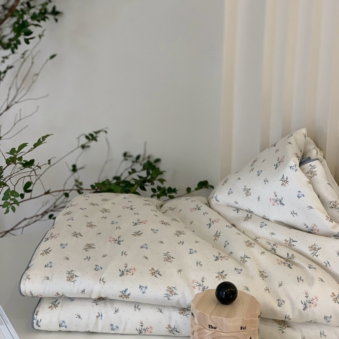 91家纺网 家纺一手货源 找家纺 汇庭 2025春夏新款蔓莎夏被系列夏凉被空调被单夏被 半夏蓝