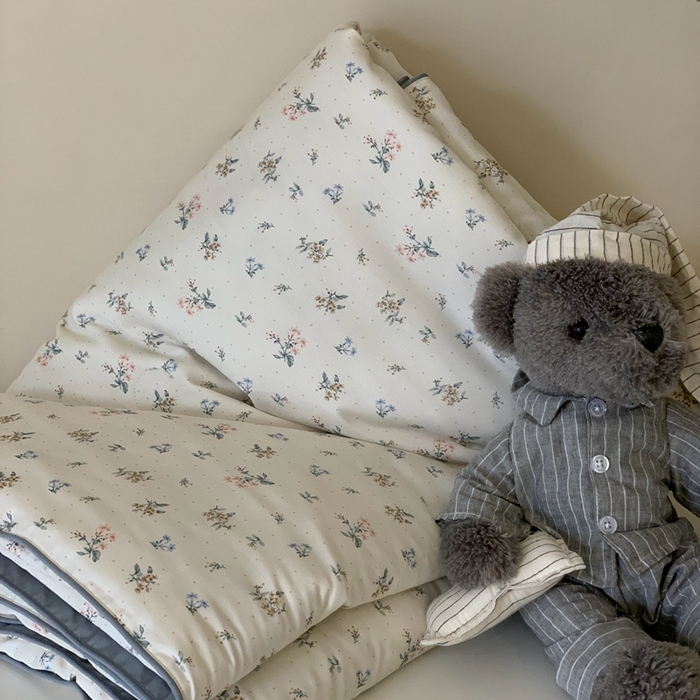 91家纺网 家纺一手货源 找家纺 汇庭 2025春夏新款蔓莎夏被系列夏凉被空调被单夏被 半夏蓝