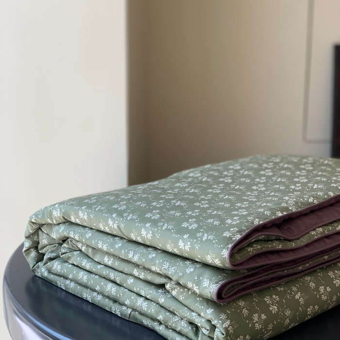 91家纺网 家纺一手货源 找家纺 汇庭 2025春夏新款蔓莎夏被系列夏凉被空调被单夏被 贝蒂绿