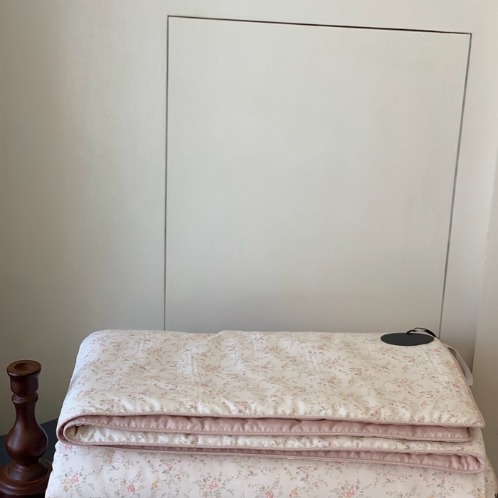 91家纺网 家纺一手货源 找家纺 汇庭 2025春夏新款蔓莎夏被系列夏凉被空调被单夏被 斐思粉