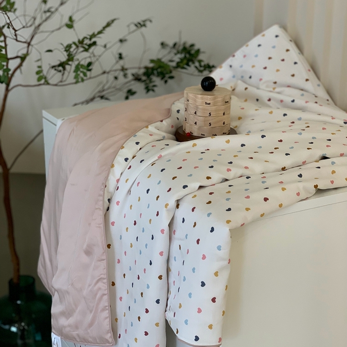 91家纺网 家纺一手货源 找家纺 汇庭 2025春夏新款蔓莎夏被系列夏凉被空调被单夏被 粉心情