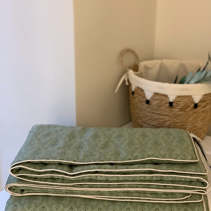 91家纺网 家纺一手货源 找家纺 汇庭 2025春夏新款蔓莎夏被系列夏凉被空调被单夏被 古驰绿