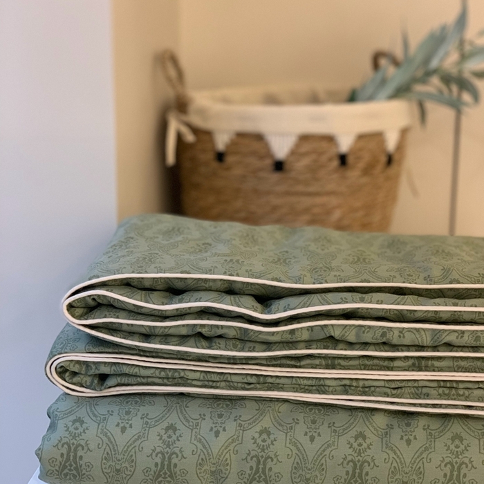 91家纺网 家纺一手货源 找家纺 汇庭 2025春夏新款蔓莎夏被系列夏凉被空调被单夏被 古驰绿