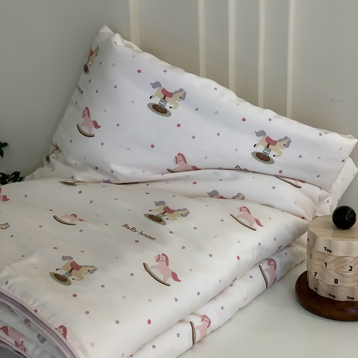 91家纺网 家纺一手货源 找家纺 汇庭 2025春夏新款蔓莎夏被系列夏凉被空调被单夏被 小马粉