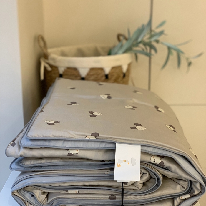 91家纺网 家纺一手货源 找家纺 汇庭 2025春夏新款蔓莎夏被系列夏凉被空调被单夏被 米奇灰