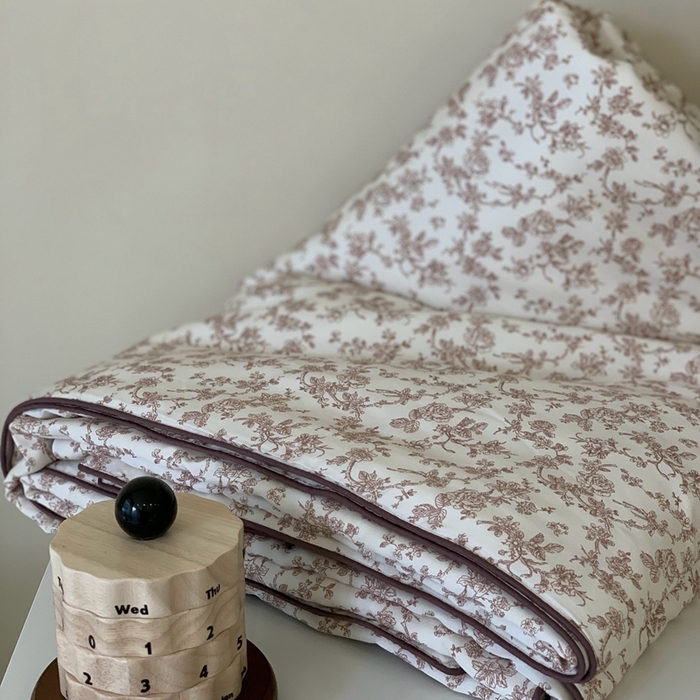 91家纺网 家纺一手货源 找家纺 汇庭 2025春夏新款蔓莎夏被系列夏凉被空调被单夏被 山茶咖