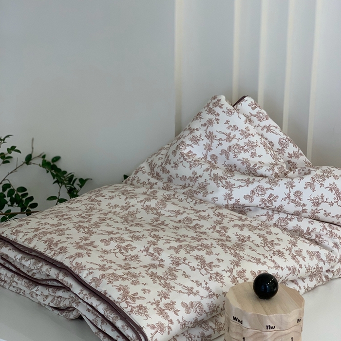 91家纺网 家纺一手货源 找家纺 汇庭 2025春夏新款蔓莎夏被系列夏凉被空调被单夏被 山茶咖