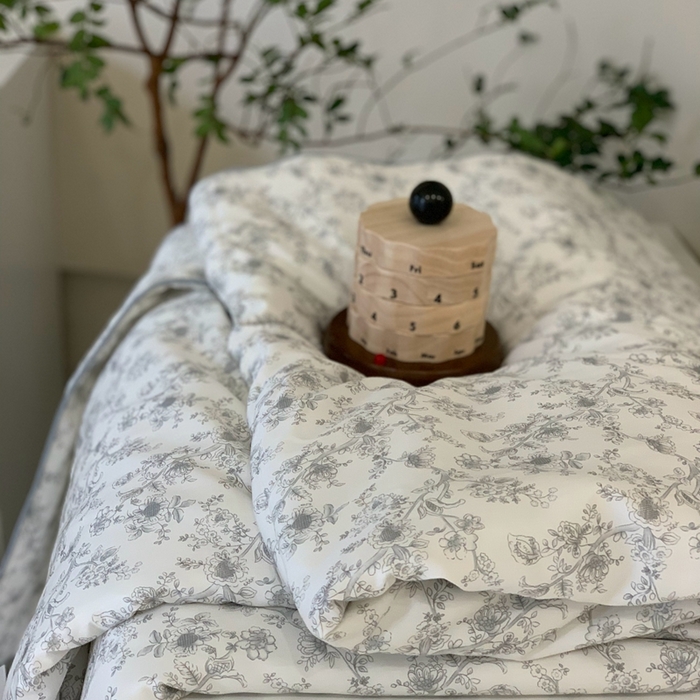 91家纺网 家纺一手货源 找家纺 汇庭 2025春夏新款蔓莎夏被系列夏凉被空调被单夏被 山茶兰