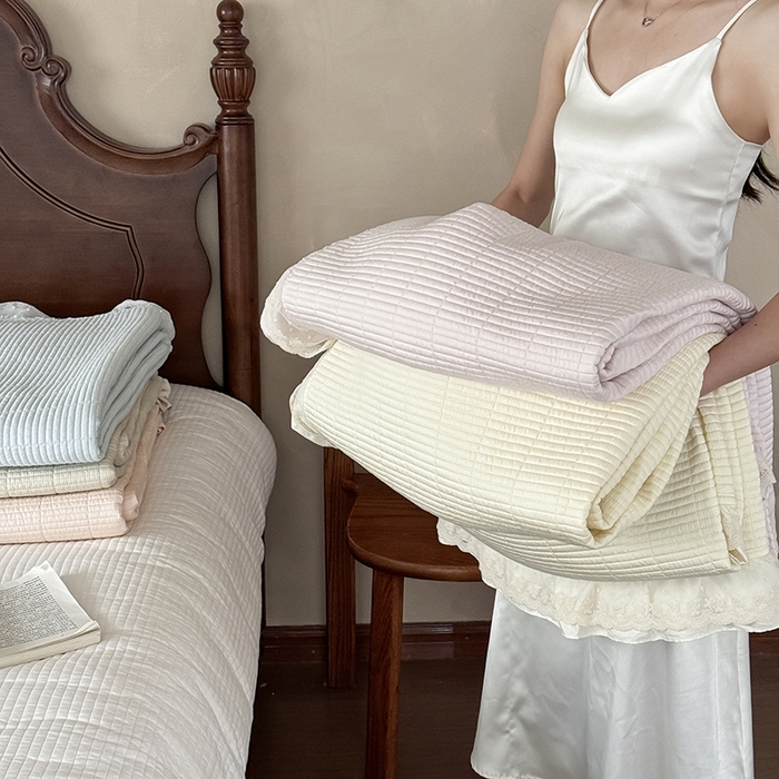 91家纺网 家纺一手货源 找家纺 （总）汇庭 2025新款洛可可花边床盖三件套系列