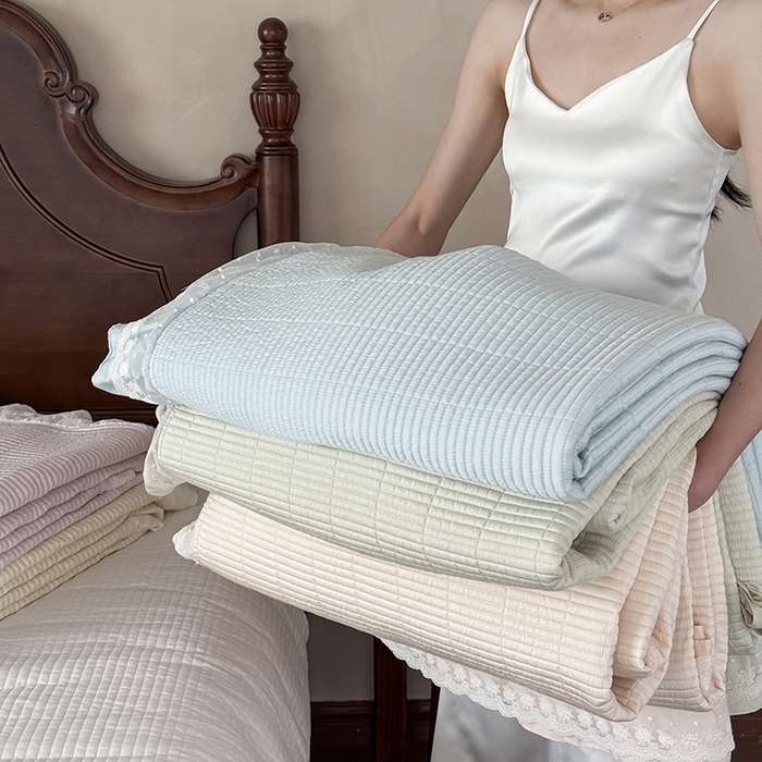 91家纺网 家纺一手货源 找家纺 （总）汇庭 2025新款洛可可花边床盖三件套系列