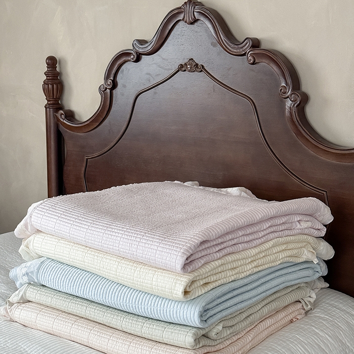 91家纺网 家纺一手货源 找家纺 汇庭 2025新款洛可可花边床盖三件套系列 组合叠拍图仅供参考