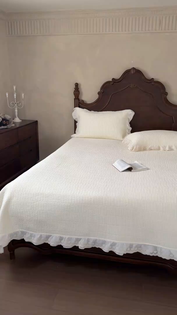 91家纺网 家纺一手货源 找家纺 汇庭 2025新款洛可可花边床盖三件套系列 洛可薄荷