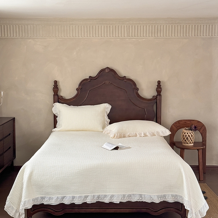 91家纺网 家纺一手货源 找家纺 汇庭 2025新款洛可可花边床盖三件套系列 洛可苏白