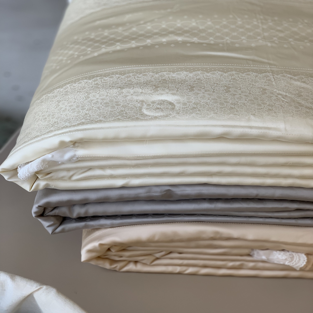 91家纺网 家纺一手货源 找家纺 （总）汇庭 2025春夏新款洛可可夏被系列夏凉被空调被单夏被