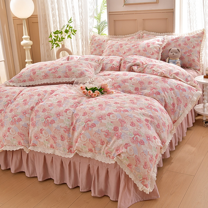 91家纺网 家纺一手货源 找家纺 绘萱家居 2026春夏新款纯棉100%全棉双层纱镂空花边工艺款床裙四件套 CQ花叮