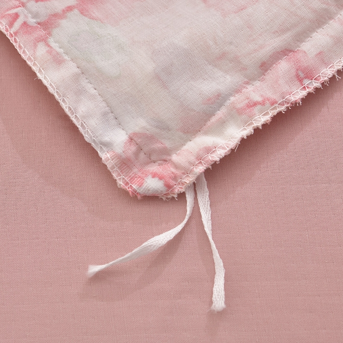 91家纺网 家纺一手货源 找家纺 绘萱家居 2026春夏新款纯棉100%全棉双层纱镂空花边工艺款床裙四件套 CQ花叮