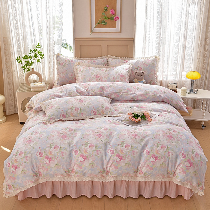 91家纺网 家纺一手货源 找家纺 绘萱家居 2026春夏新款纯棉100%全棉双层纱镂空花边工艺款床裙四件套 CQ黎明心境