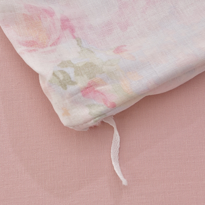 91家纺网 家纺一手货源 找家纺 绘萱家居 2026春夏新款纯棉100%全棉双层纱镂空花边工艺款床裙四件套 CQ黎明心境