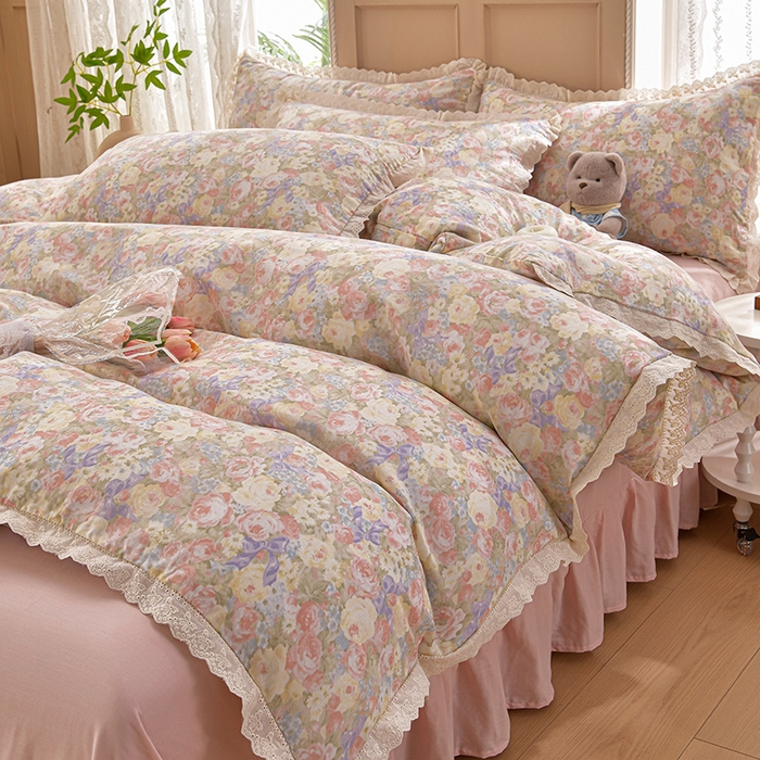 91家纺网 家纺一手货源 找家纺 绘萱家居 2026春夏新款纯棉100%全棉双层纱镂空花边工艺款床裙四件套 CQ暖阳绿意