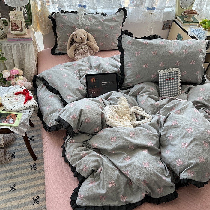 91家纺网 家纺一手货源 找家纺 原素 2025少女心云感双层纱皱皱边花卉四件套 蝴蝶结粉