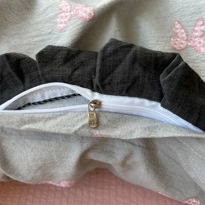 91家纺网 家纺一手货源 找家纺 原素 2025少女心云感双层纱皱皱边花卉四件套 蝴蝶结粉