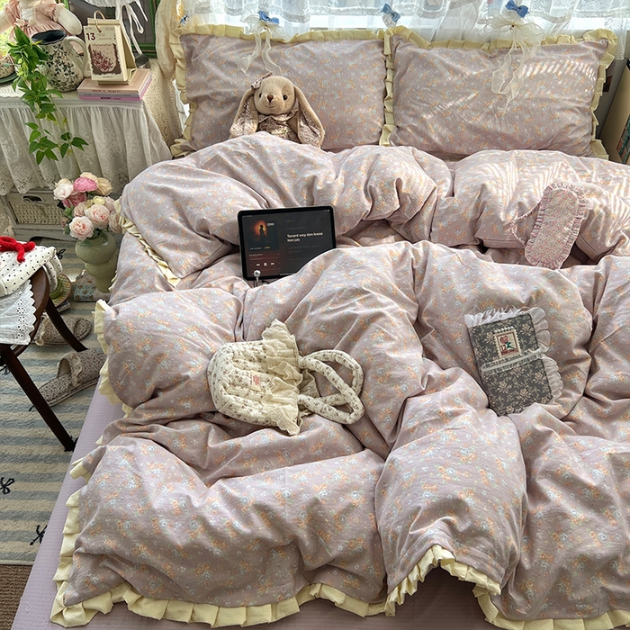 91家纺网 家纺一手货源 找家纺 原素 2025少女心云感双层纱皱皱边花卉四件套 花伴