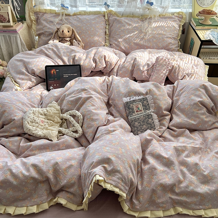 91家纺网 家纺一手货源 找家纺 原素 2025少女心云感双层纱皱皱边花卉四件套 花伴