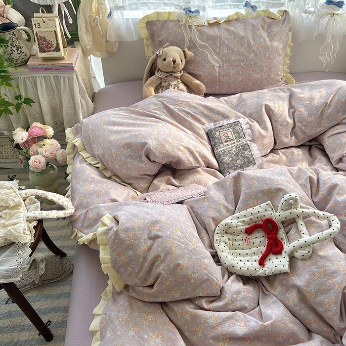 91家纺网 家纺一手货源 找家纺 原素 2025少女心云感双层纱皱皱边花卉四件套 花伴