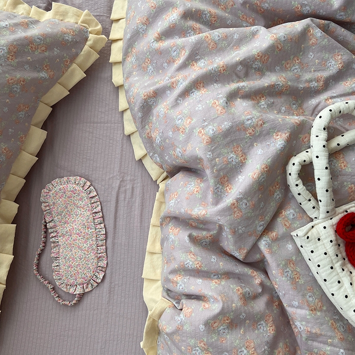 91家纺网 家纺一手货源 找家纺 原素 2025少女心云感双层纱皱皱边花卉四件套 花伴