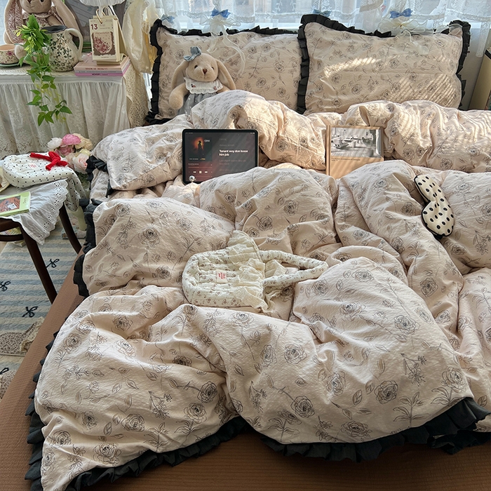 91家纺网 家纺一手货源 找家纺 原素 2025少女心云感双层纱皱皱边花卉四件套 花期