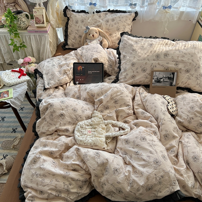 91家纺网 家纺一手货源 找家纺 原素 2025少女心云感双层纱皱皱边花卉四件套 花期