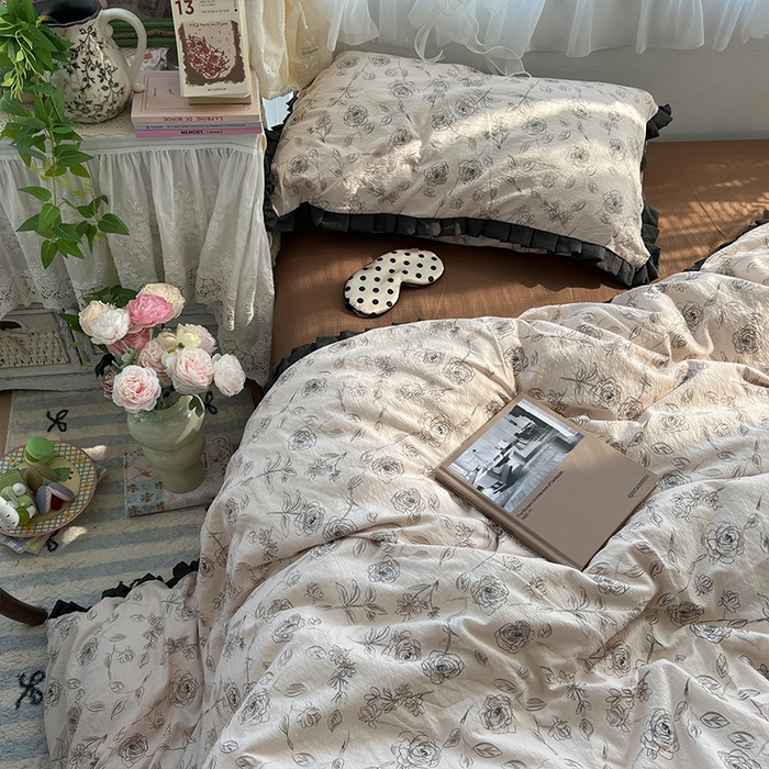 91家纺网 家纺一手货源 找家纺 原素 2025少女心云感双层纱皱皱边花卉四件套 花期