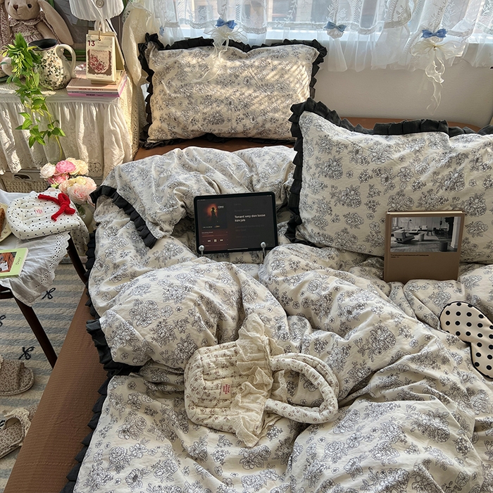 91家纺网 家纺一手货源 找家纺 原素 2025少女心云感双层纱皱皱边花卉四件套 金枝玉叶