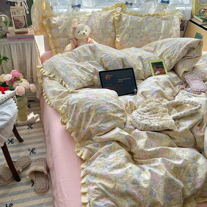 91家纺网 家纺一手货源 找家纺 原素 2025少女心云感双层纱皱皱边花卉四件套 曼塔-奶黄边