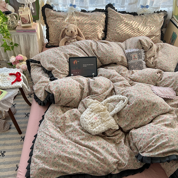 91家纺网 家纺一手货源 找家纺 原素 2025少女心云感双层纱皱皱边花卉四件套 玫瑰恋