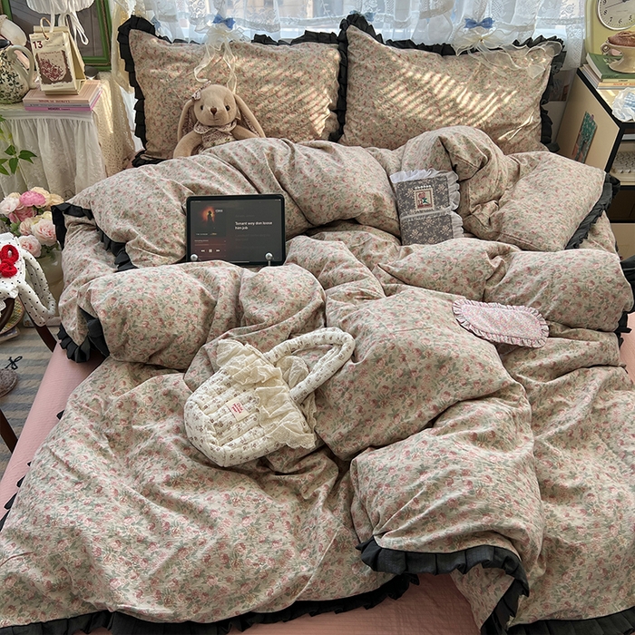 91家纺网 家纺一手货源 找家纺 原素 2025少女心云感双层纱皱皱边花卉四件套 玫瑰恋