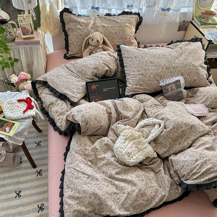 91家纺网 家纺一手货源 找家纺 原素 2025少女心云感双层纱皱皱边花卉四件套 玫瑰恋