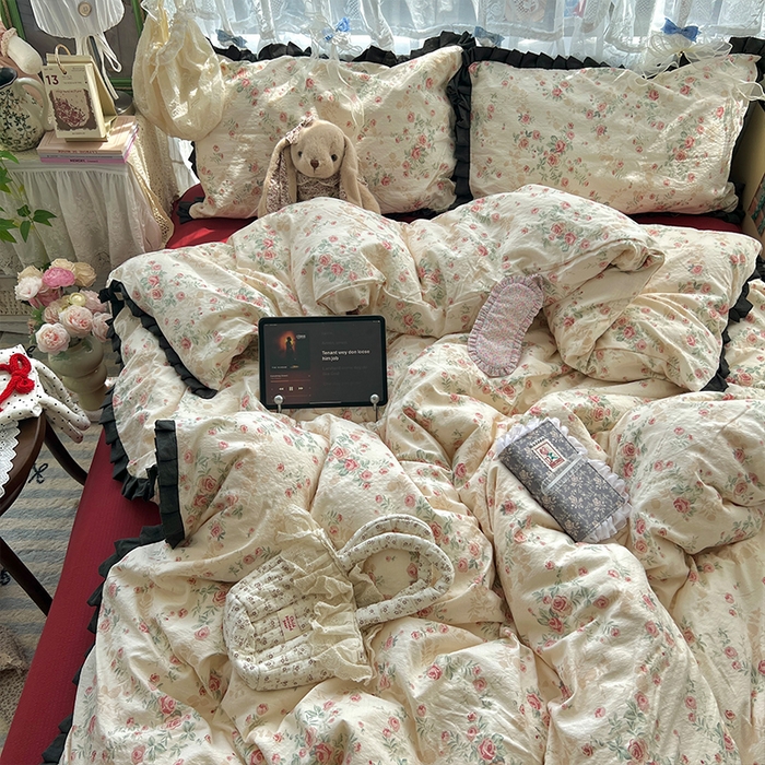 91家纺网 家纺一手货源 找家纺 原素 2025少女心云感双层纱皱皱边花卉四件套 魅影