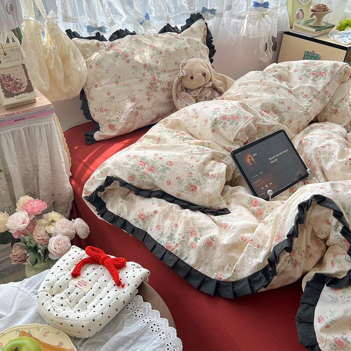 91家纺网 家纺一手货源 找家纺 原素 2025少女心云感双层纱皱皱边花卉四件套 魅影