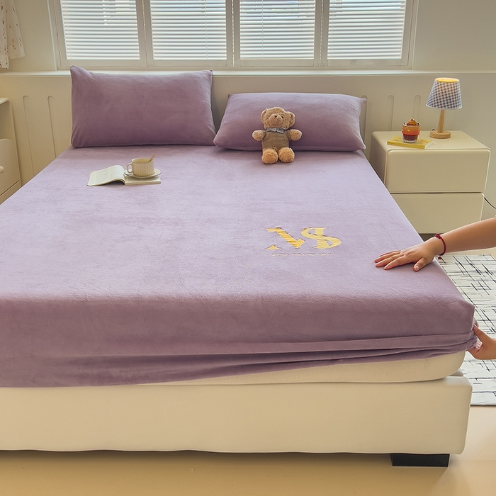 合纵跨境工厂 2025新款加厚简约牛奶绒刺绣系列跨境外贸JIT一件代发TEMU亚马逊希音包过核价 床笠 桔梗紫